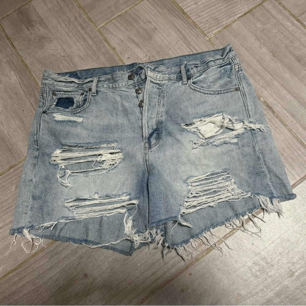 American Eagle 90s boyfriend jeans